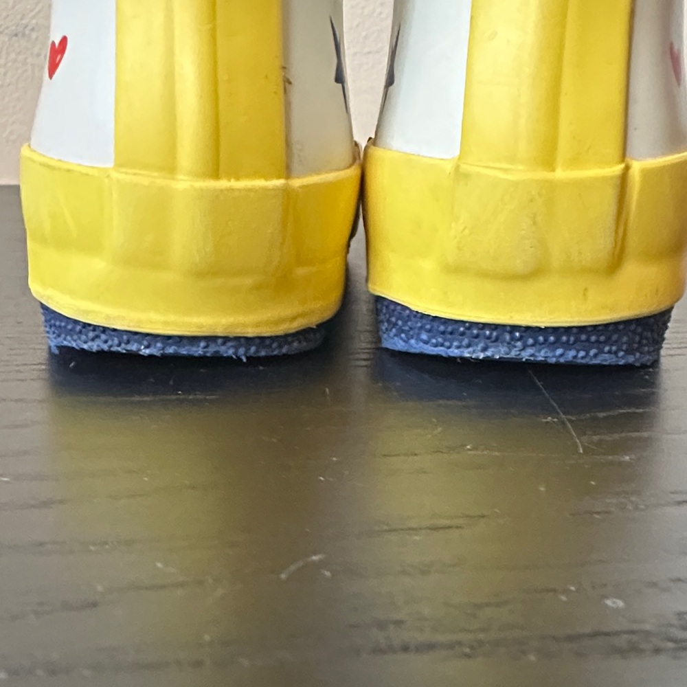 Cat & Jack Kids Rain Boots with Rainbow Design - Picture 5 of 7